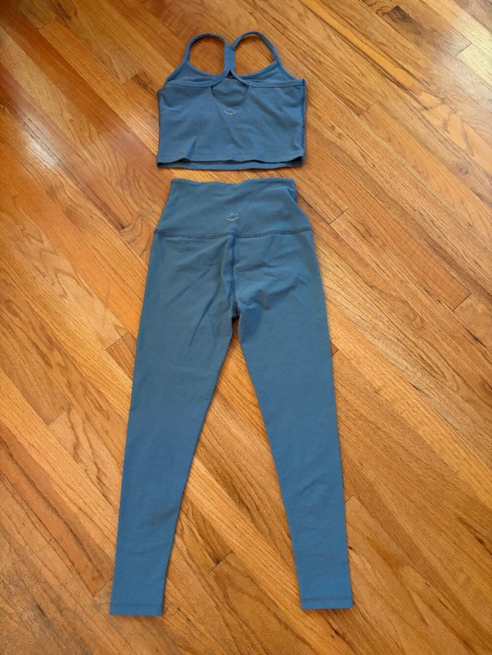 Beyond Yoga Women's Spacedye Leggings and Top Size SMALL